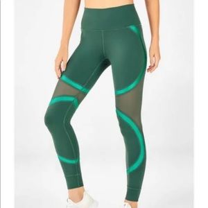 Fabletics High-Waisted Powerhold Shine Leggings in Green with Mesh Panels